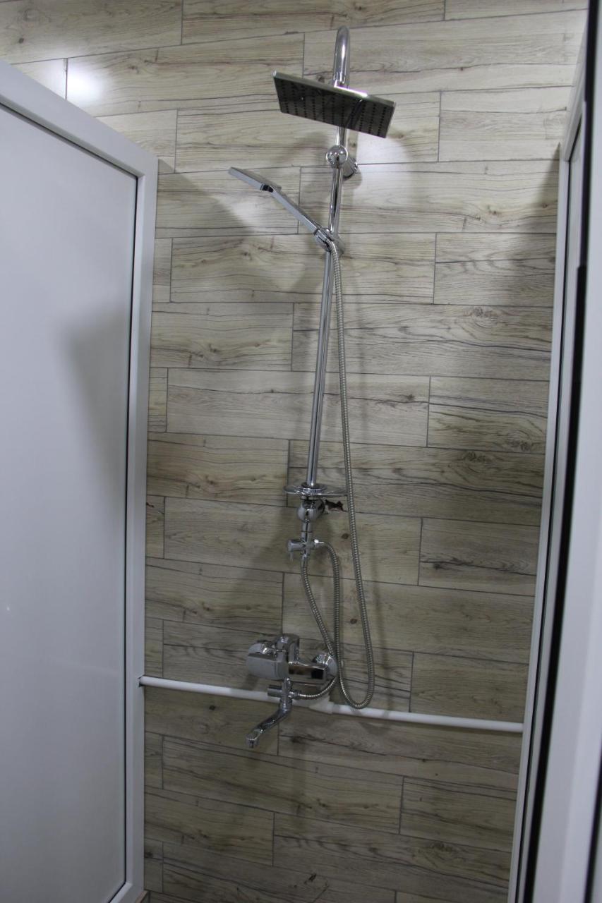 Blossom Hostel Updated ! Обновлено !!! City Center! Perfect Order!!! Snow-White Bed Linen!!! Идеальный Порядок!!! Белоснежное Постельное Белье!!! Центр Города !!! 트빌리시 외부 사진